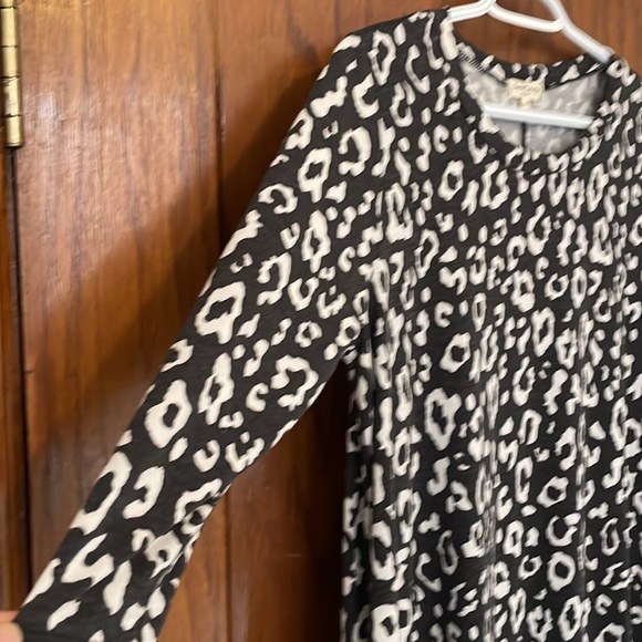 SWEET LOVELY Animal Print Dress (M) - Picture 2 of 4